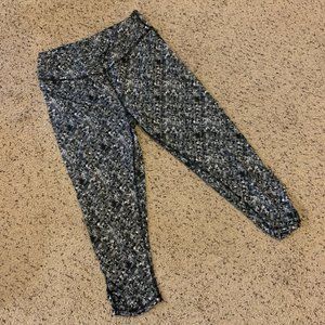 Cropped Gaiam Black & White Yoga Leggings, Large